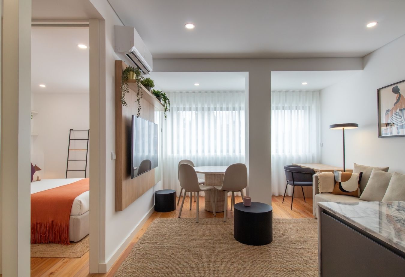 Turnkey Airbnb Apartment in Porto